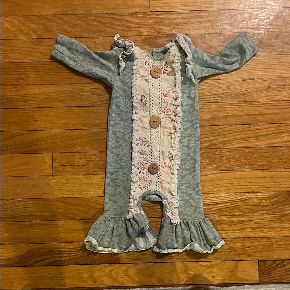 🚨Peaches and Cream🚨Floral Ruffle Kids Bodysuit